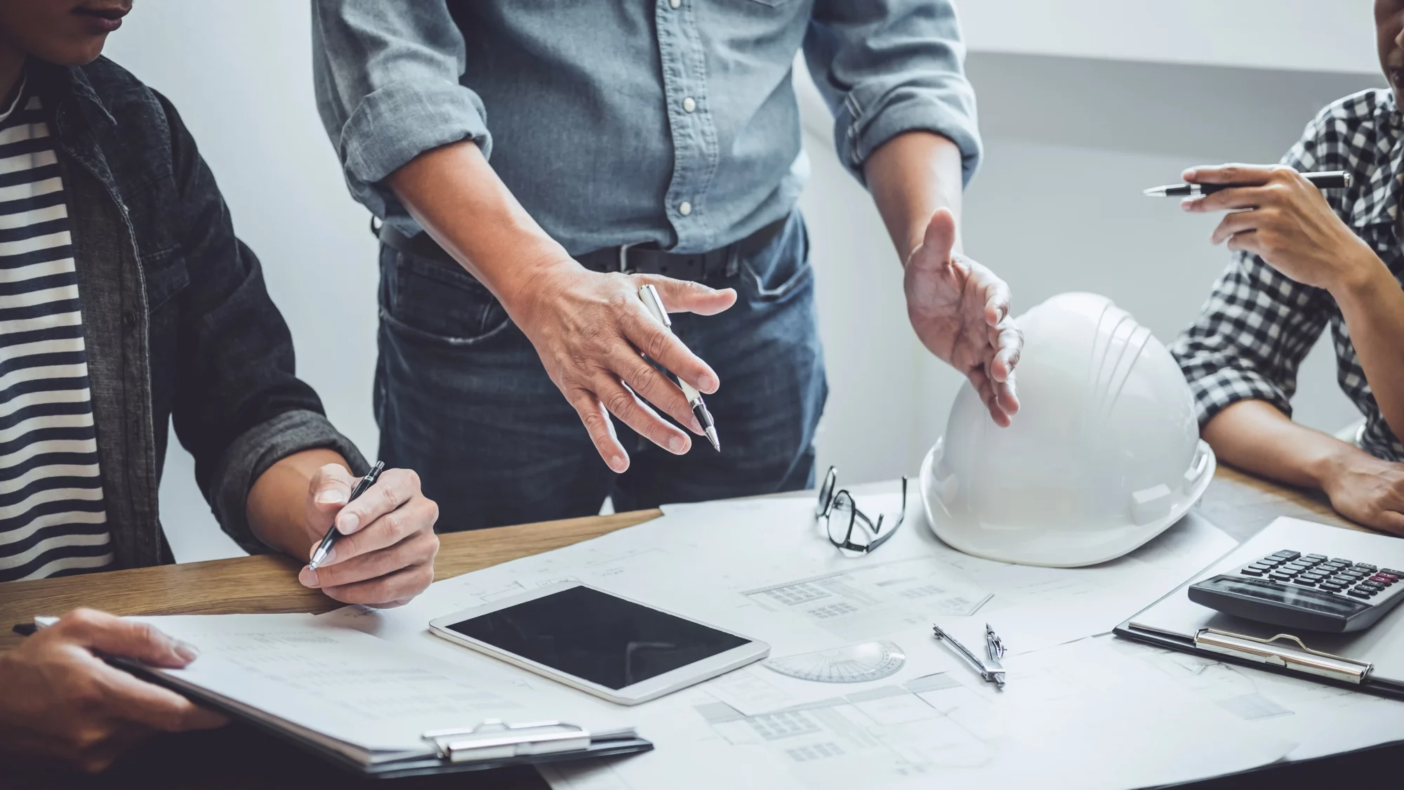 contractors reviewing professional liability insurance